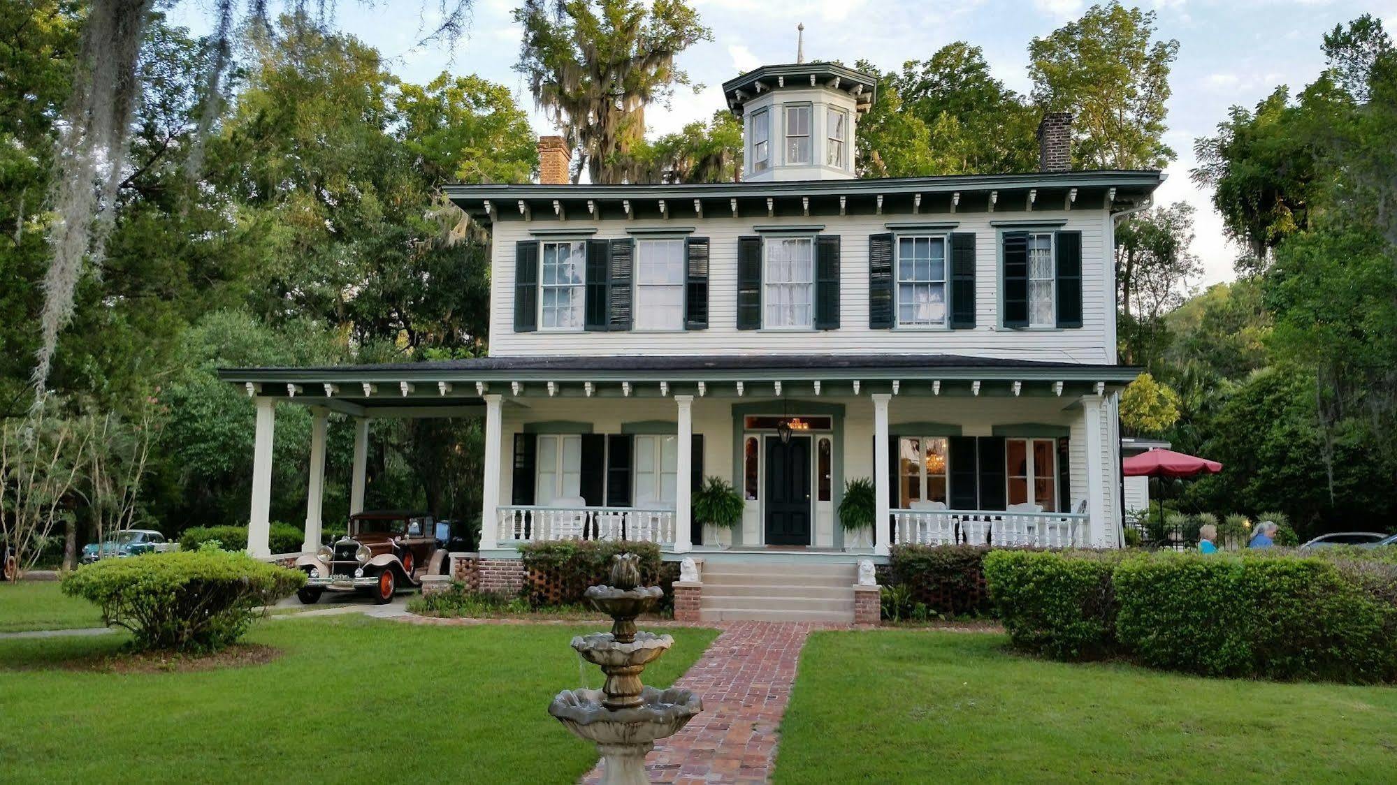 1872 Denham Inn Monticello Exterior photo