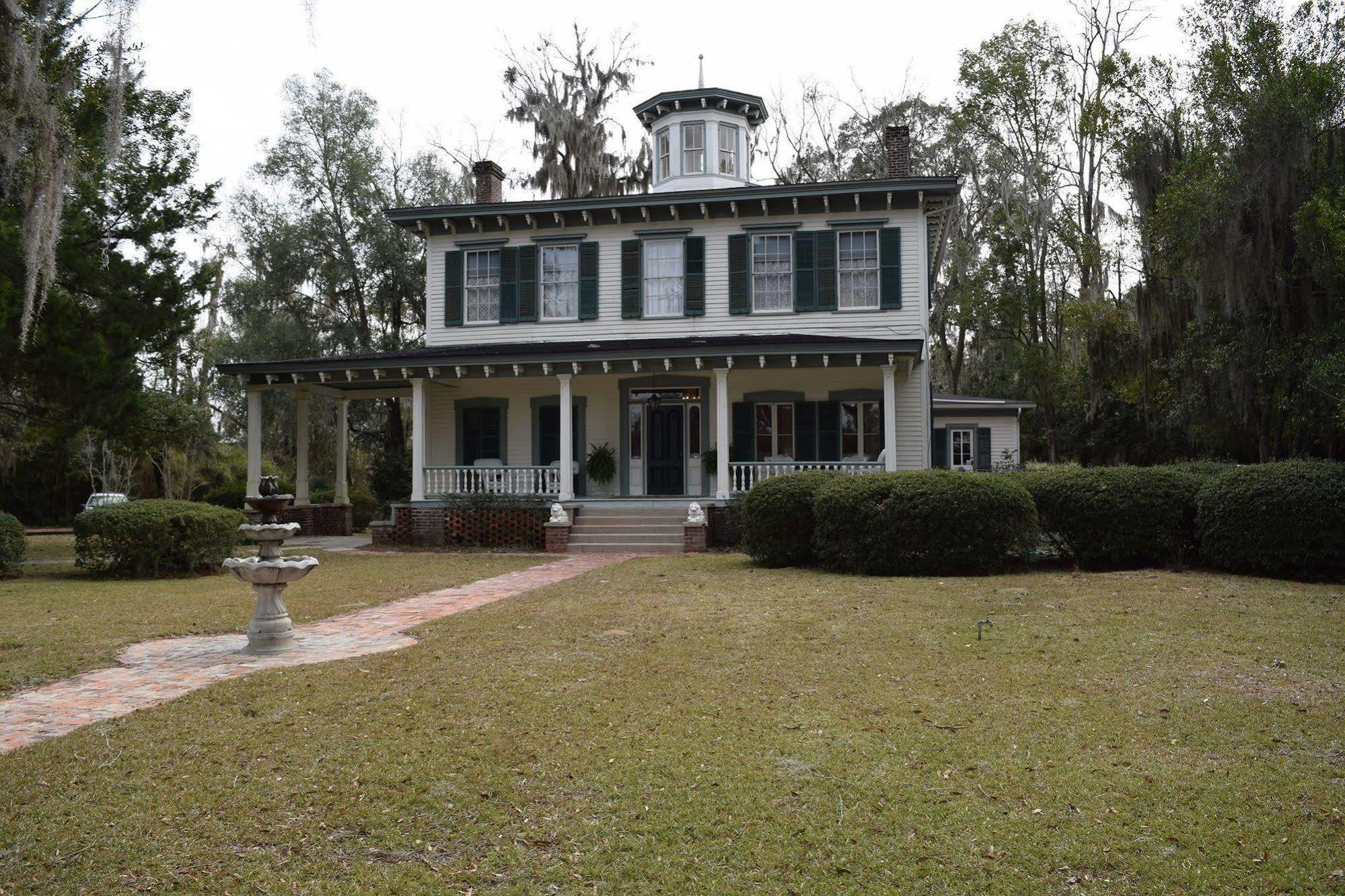 1872 Denham Inn Monticello Exterior photo